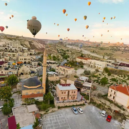 Atax Cave House فندق مبيت وإفطار *