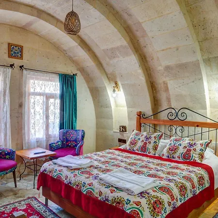 Bed & Breakfast Atax Cave House *