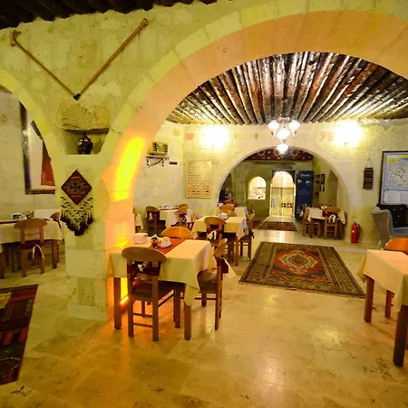 Bed & Breakfast Atax Cave House *